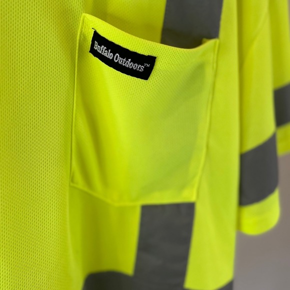 2 Buffalo Outdoors High Visibility Neon Yellow Safety Work Pocket T Shirt Men 2X - Picture 2 of 4